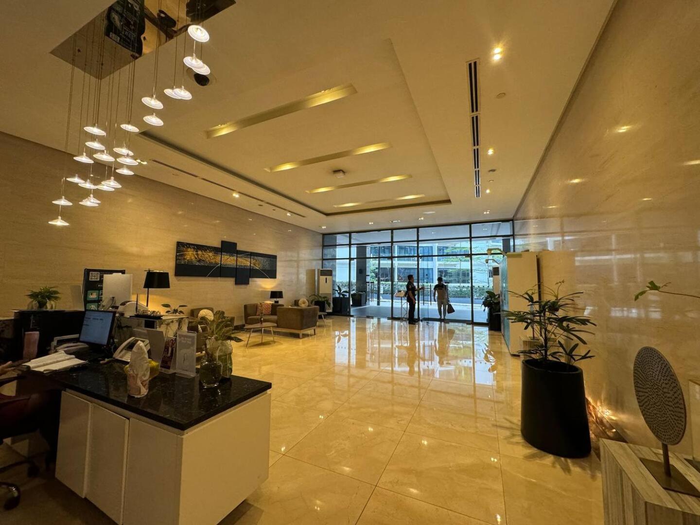 מנילה Studio At Viceroy T4 Florence Way מראה חיצוני תמונה